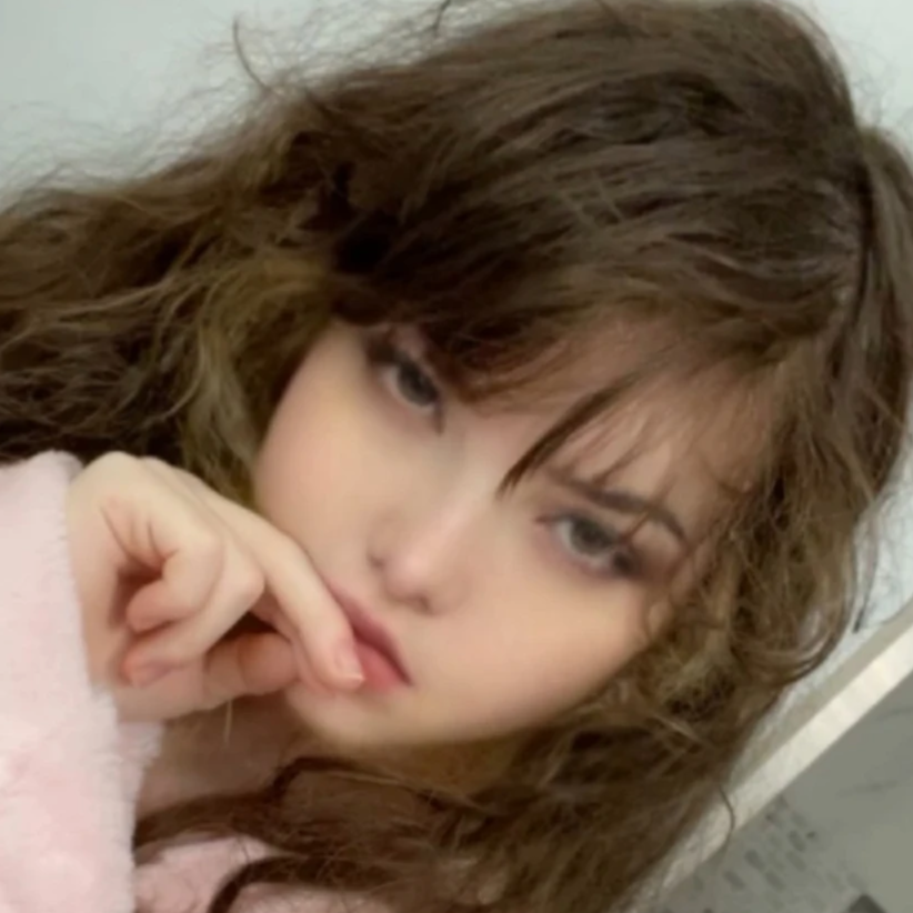 ghostlyash@transfem.social